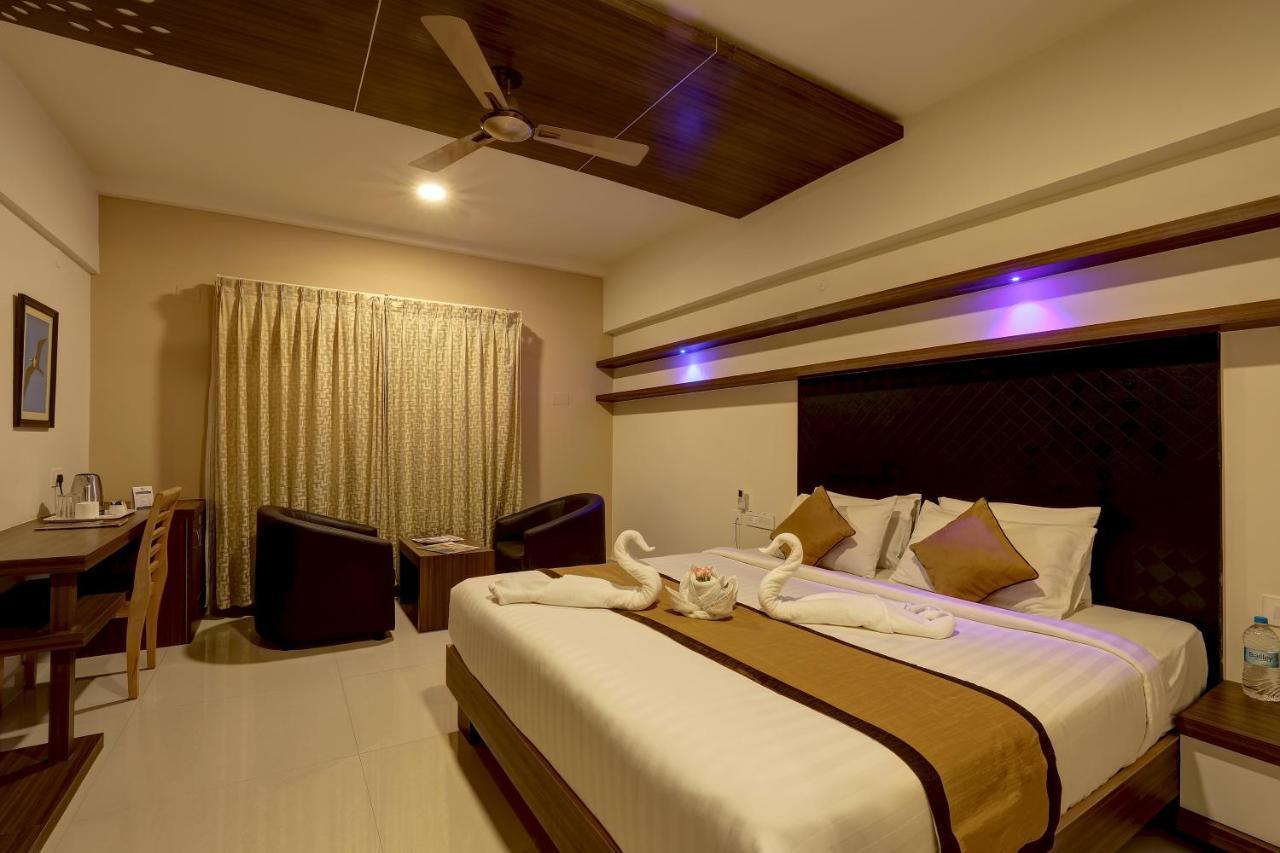 Rio Meridian Hotel Мисор Екстериор снимка